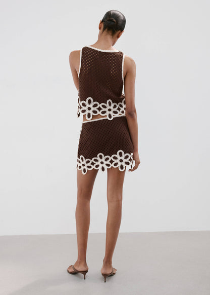 Crochet skirt with floral embroidery