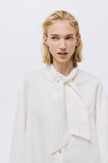 Bow-collar blouse