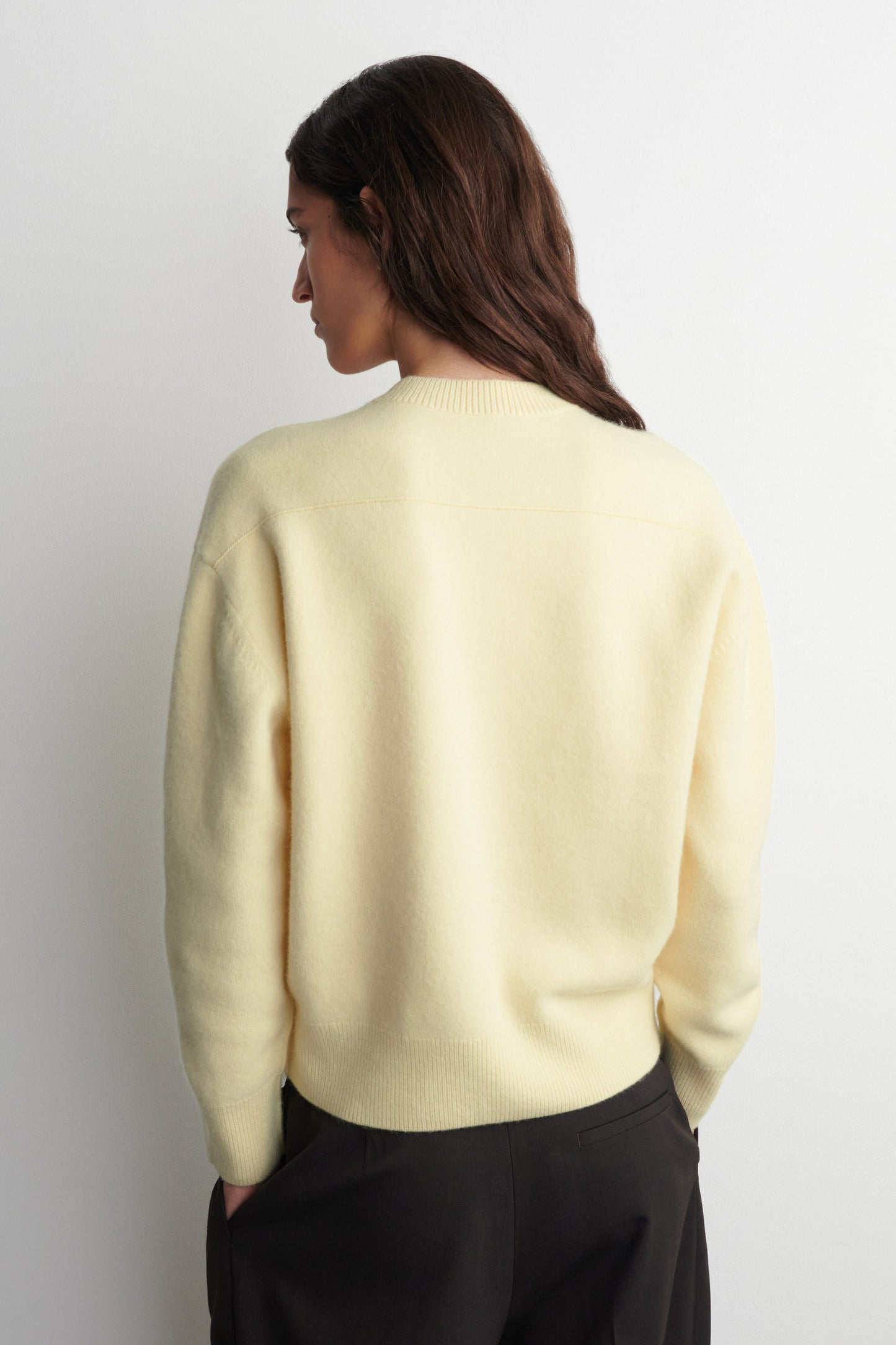 Rounded Wool V-Neck Jumper