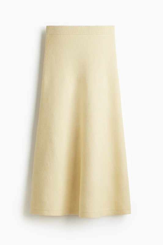 Flared knitted skirt