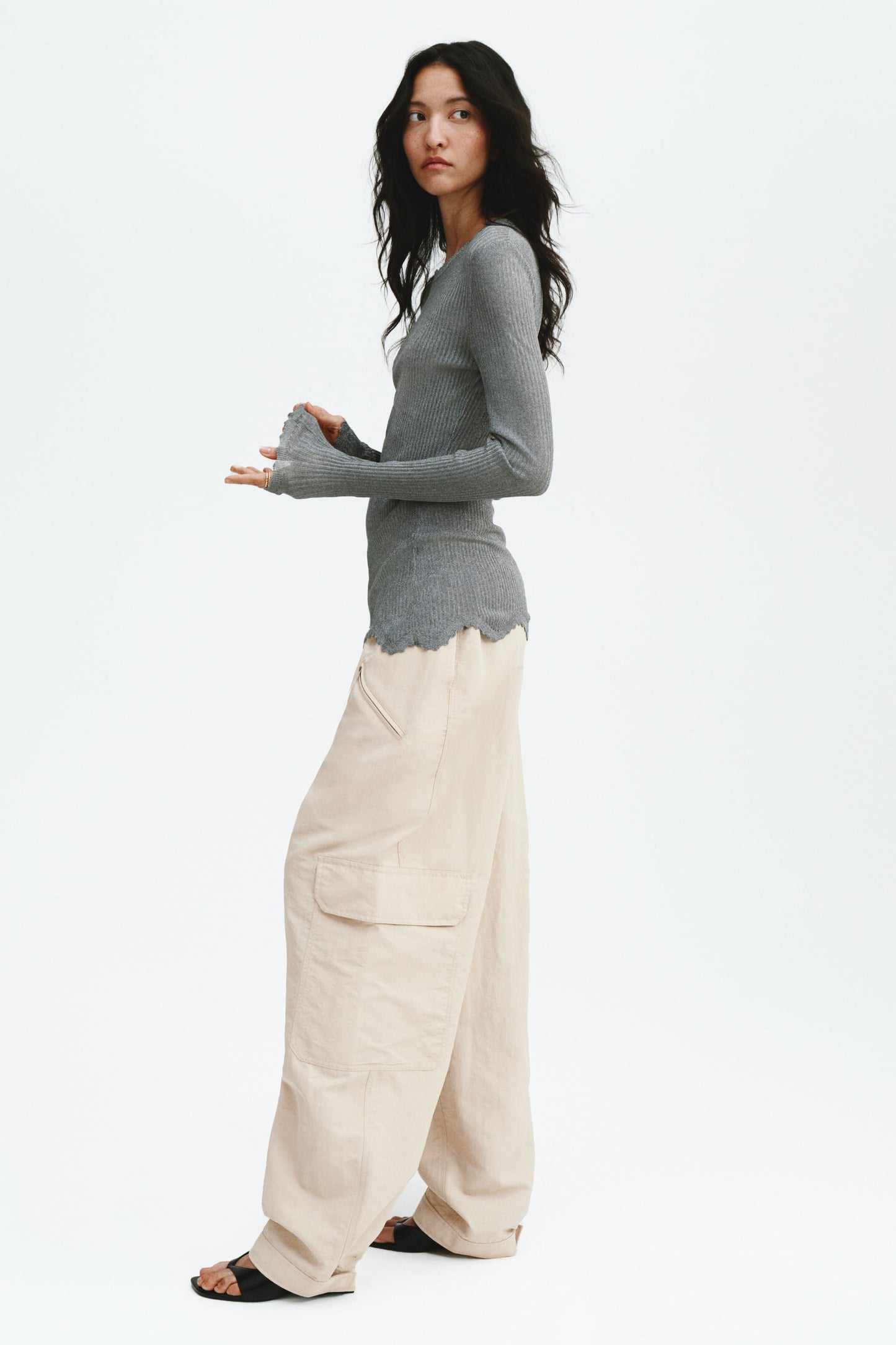 Oversized cargo trousers