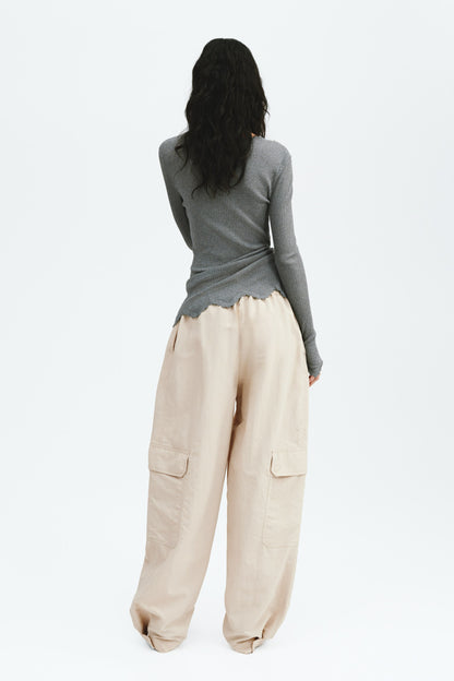 Oversized cargo trousers