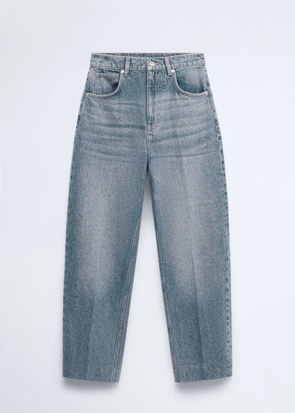 Ankle-length balloon jeans