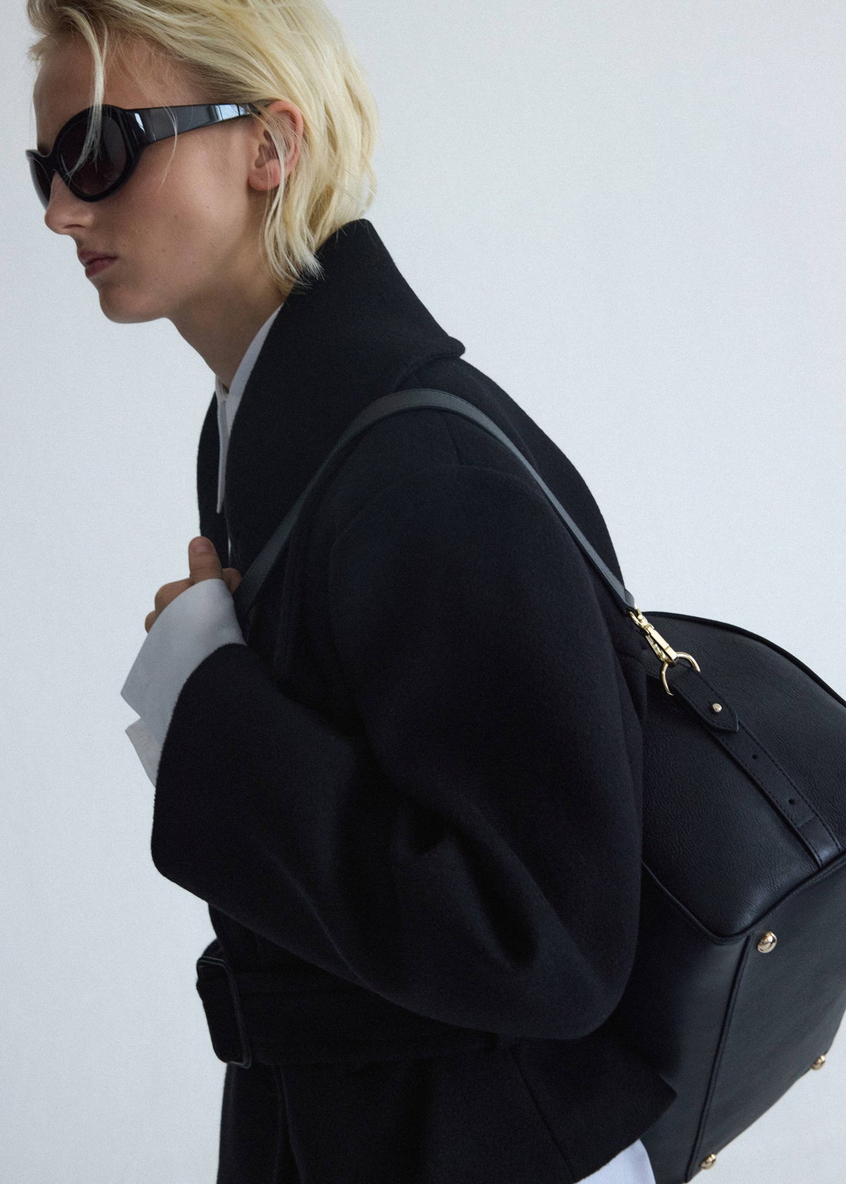 Leather bag with twin handles