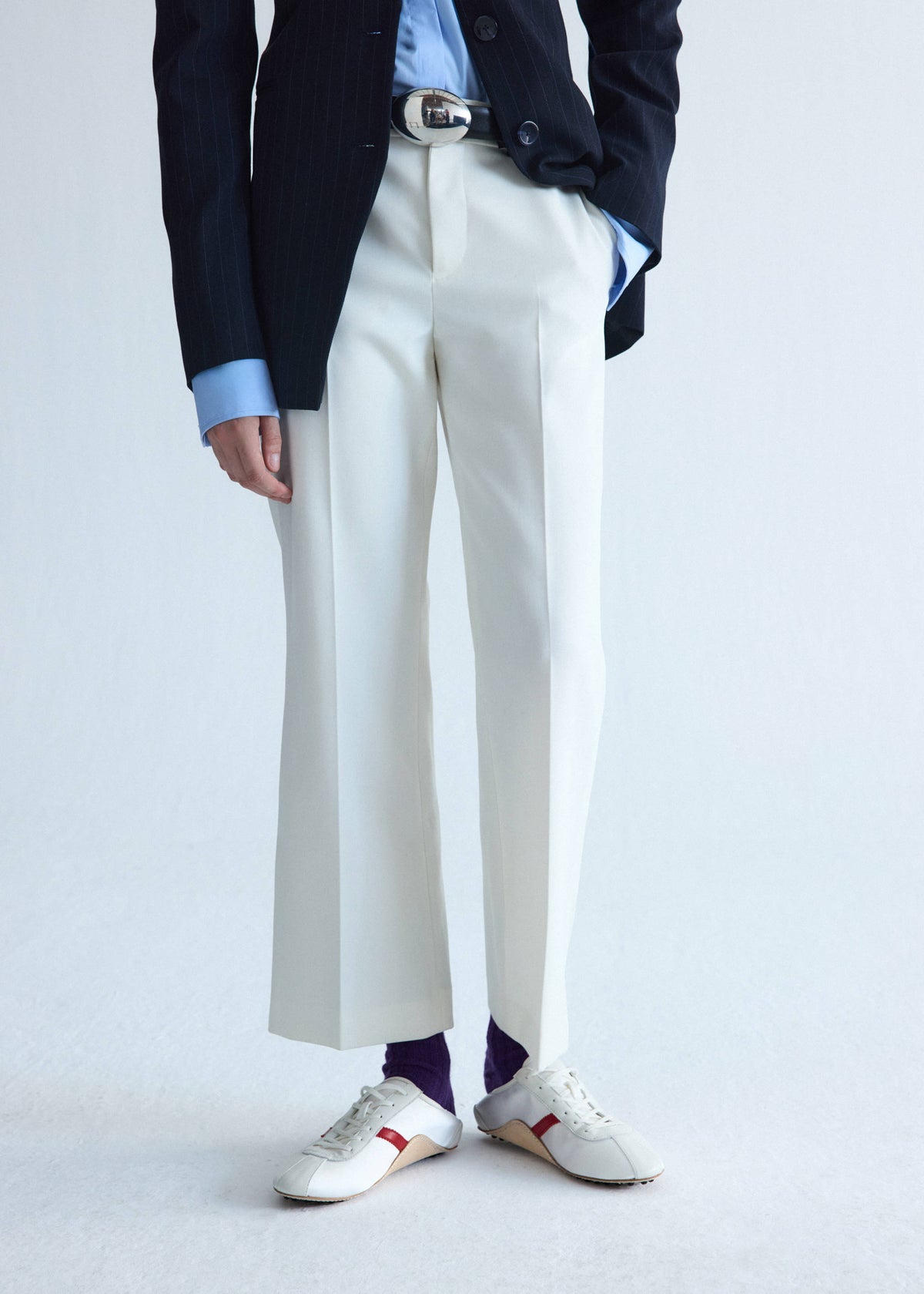 Low-rise cropped trousers