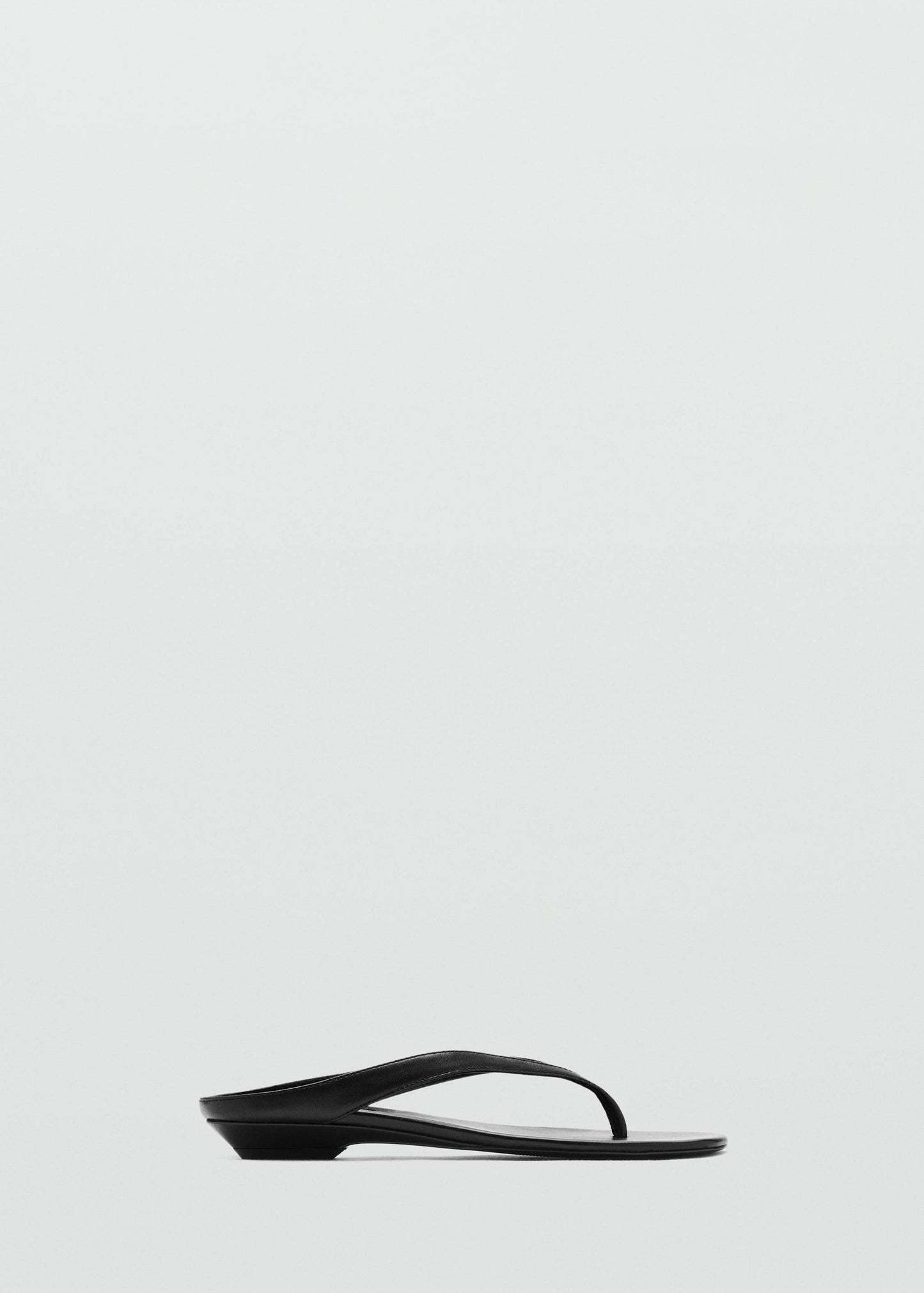 Heeled leather sandals with straps