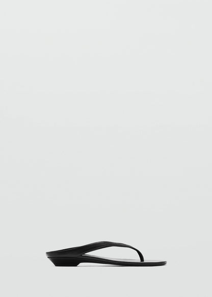 Heeled leather sandals with straps