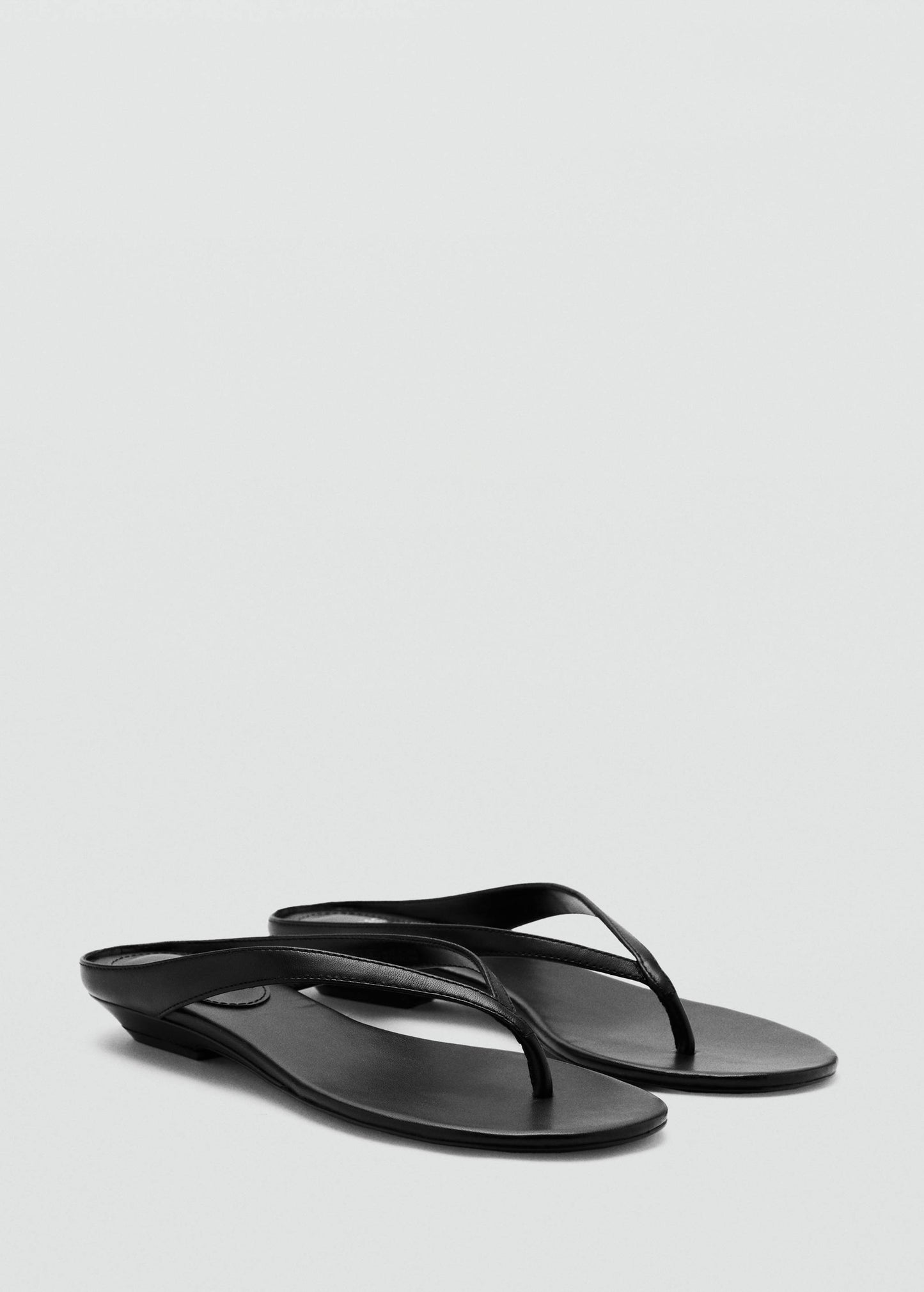 Heeled leather sandals with straps