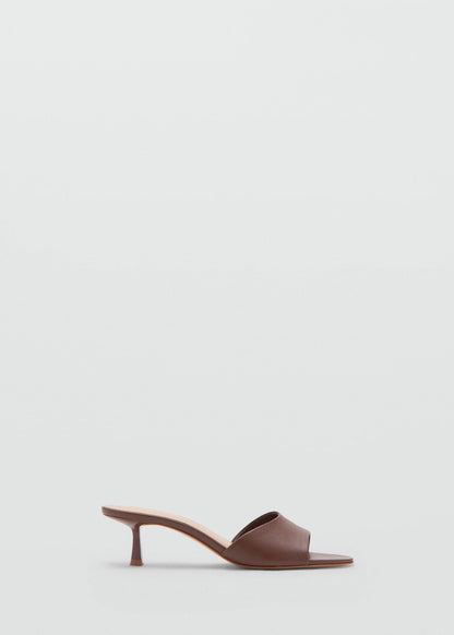 Heel non-structured sandals