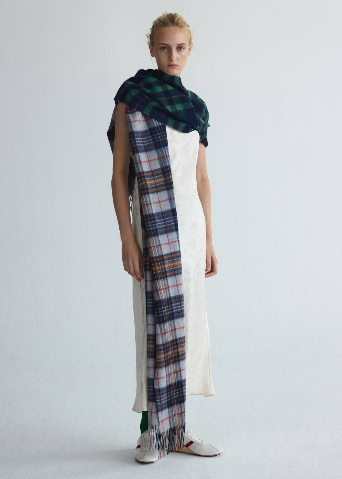 Jacquard dress with silk details