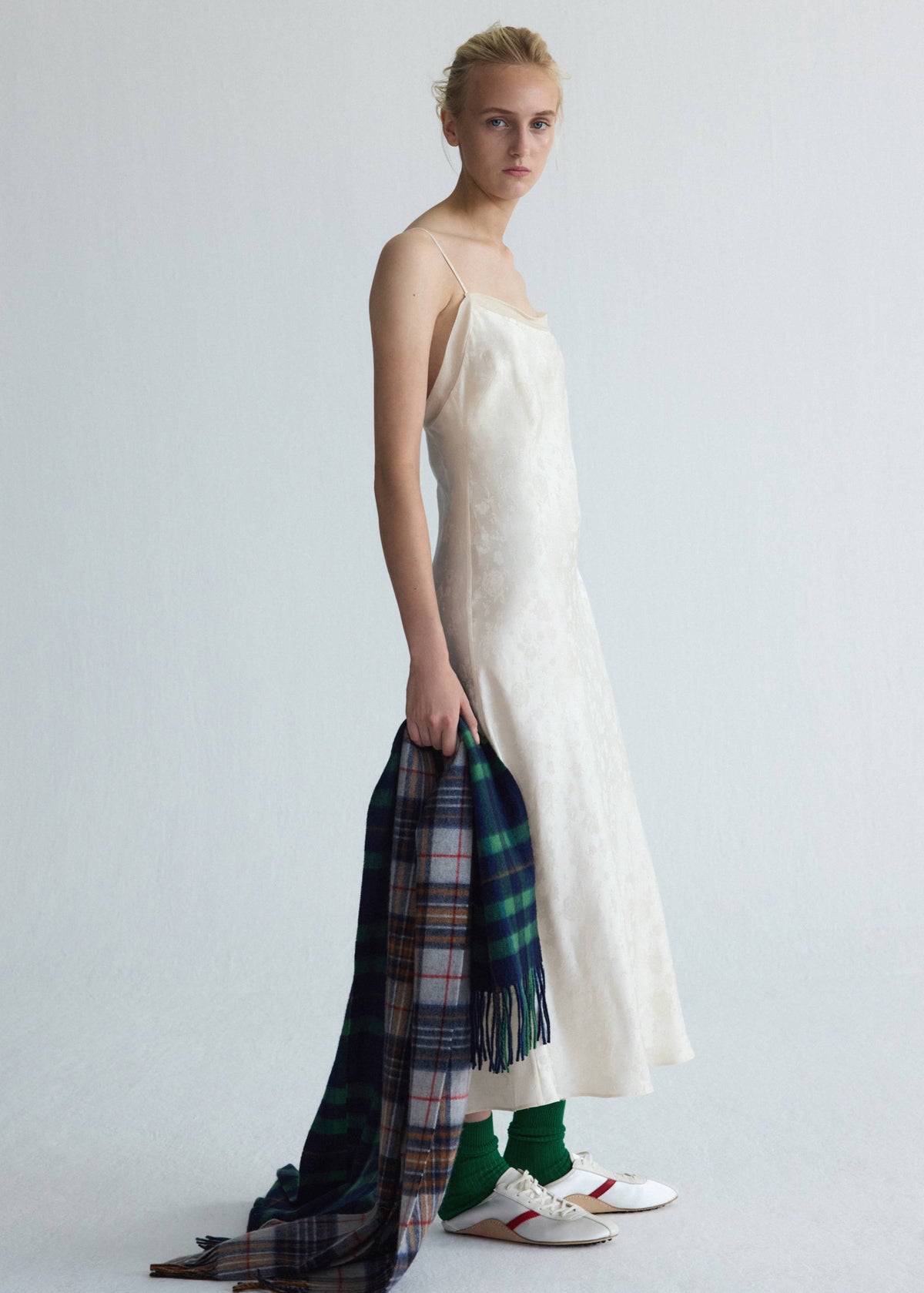 Jacquard dress with silk details