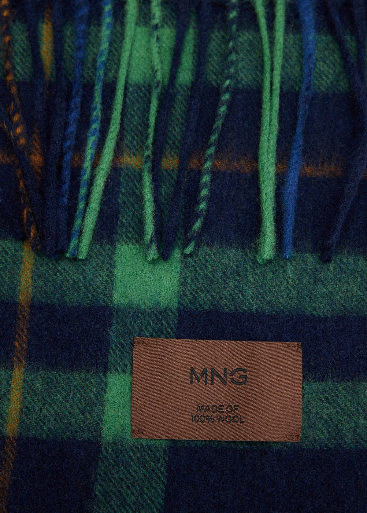 Fringed edge wool-blend scarf