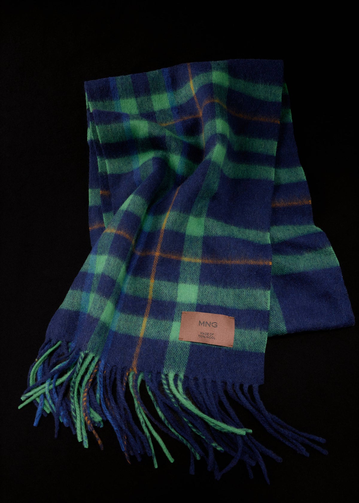Fringed edge wool-blend scarf