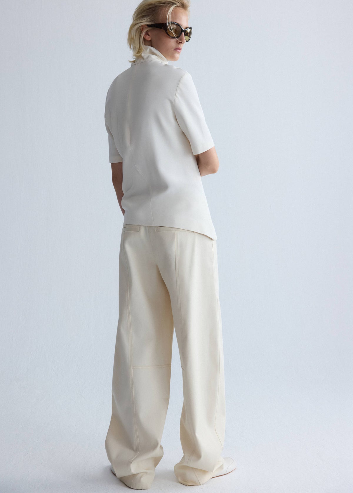 Balloon trousers with decorative seams