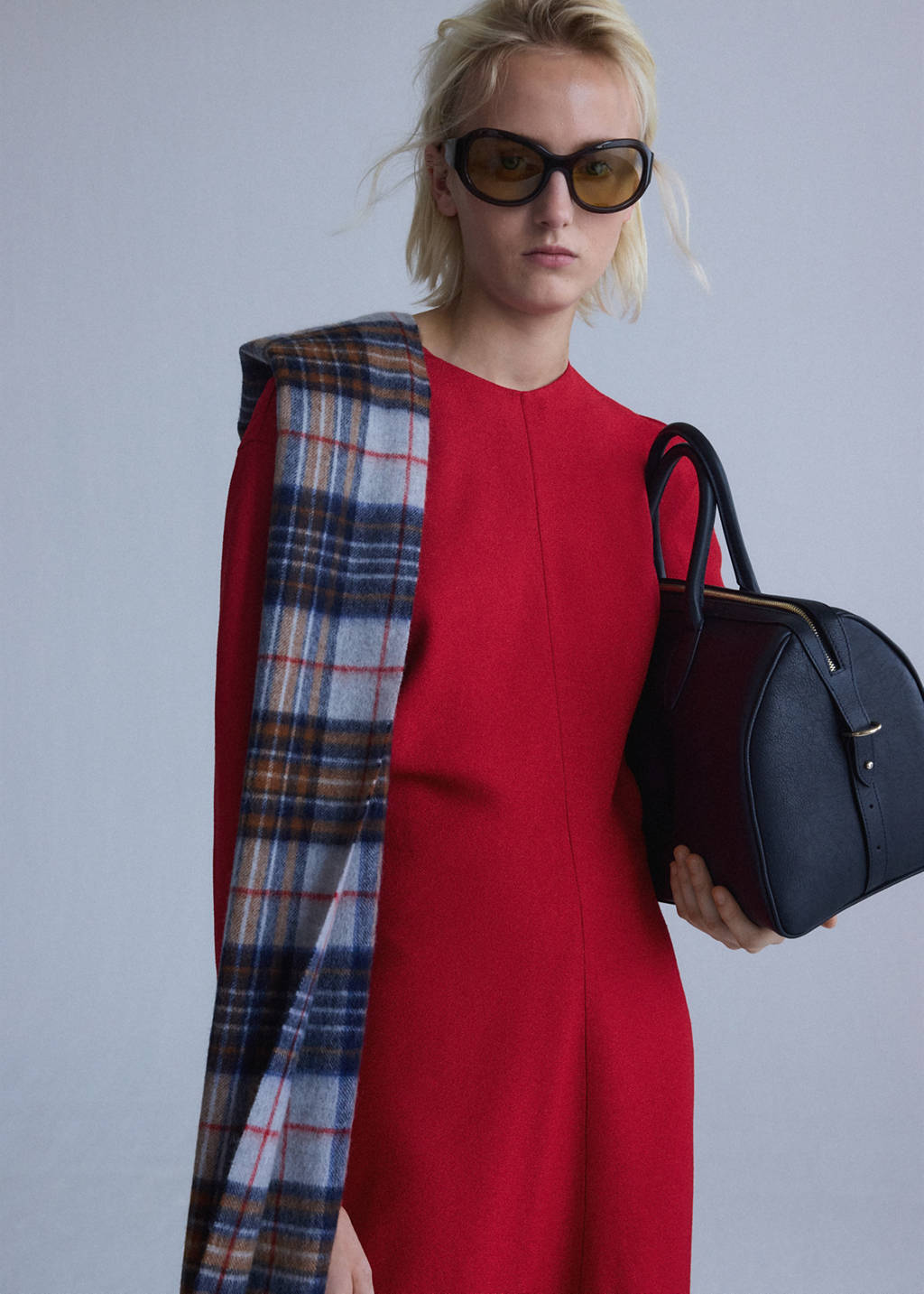 Knitted dress with gathered detail