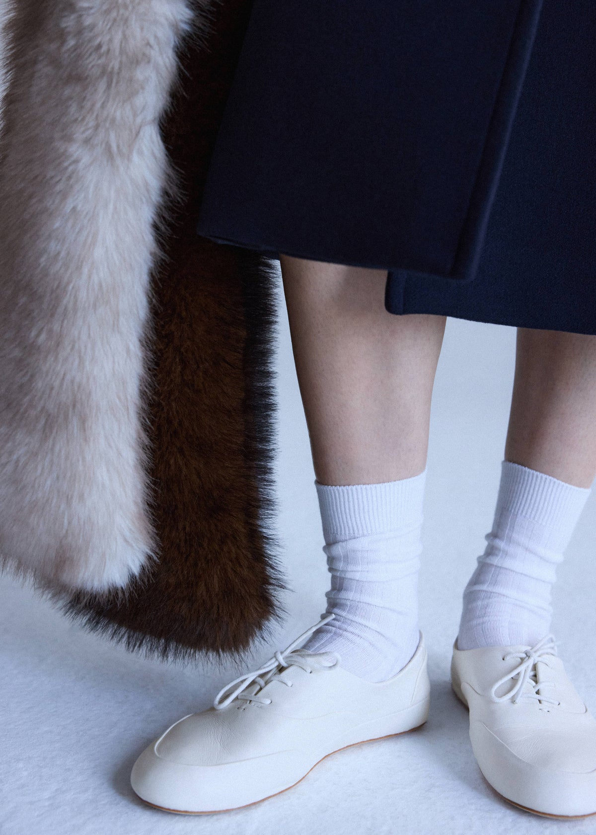 Lace-up leather sneakers