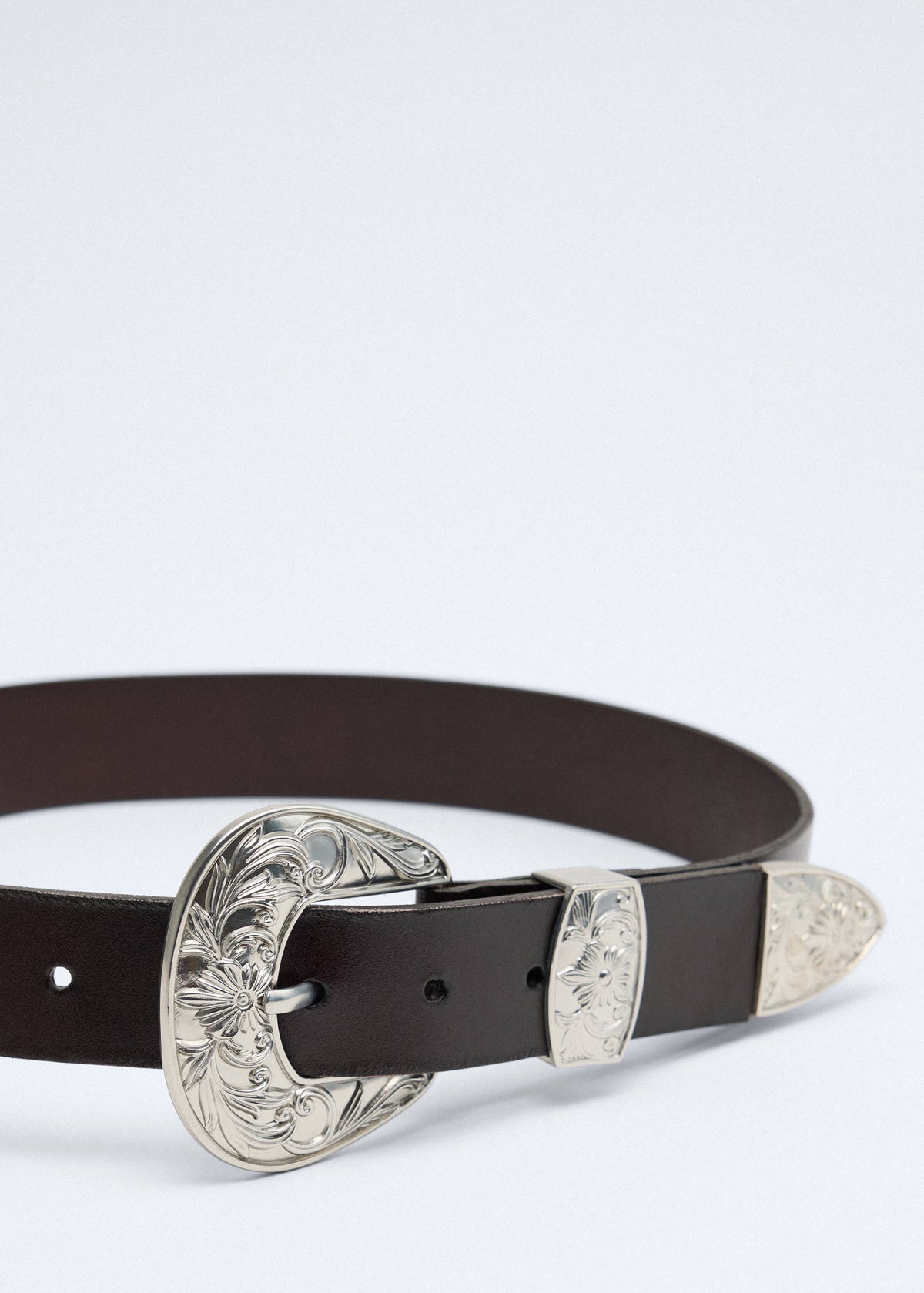 Engraved buckle leather belt