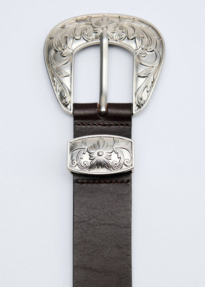Engraved buckle leather belt