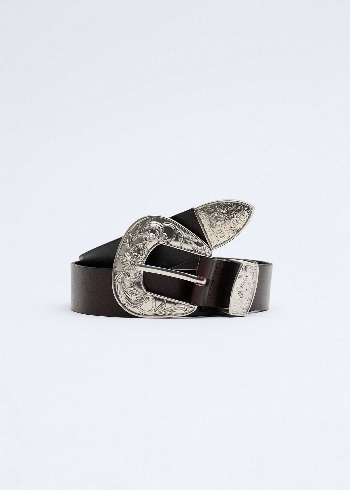 Engraved buckle leather belt