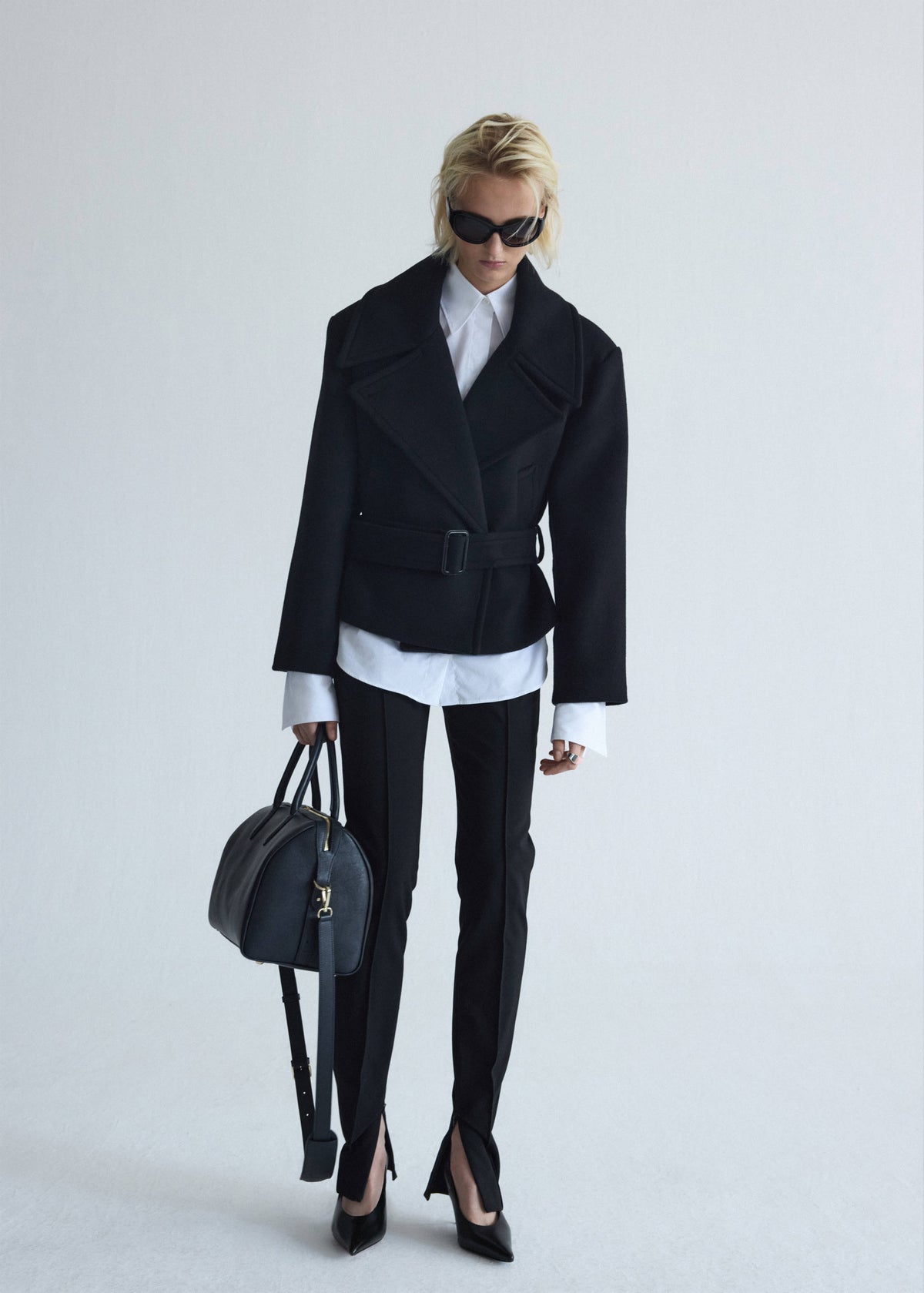 Woollen coat with belt