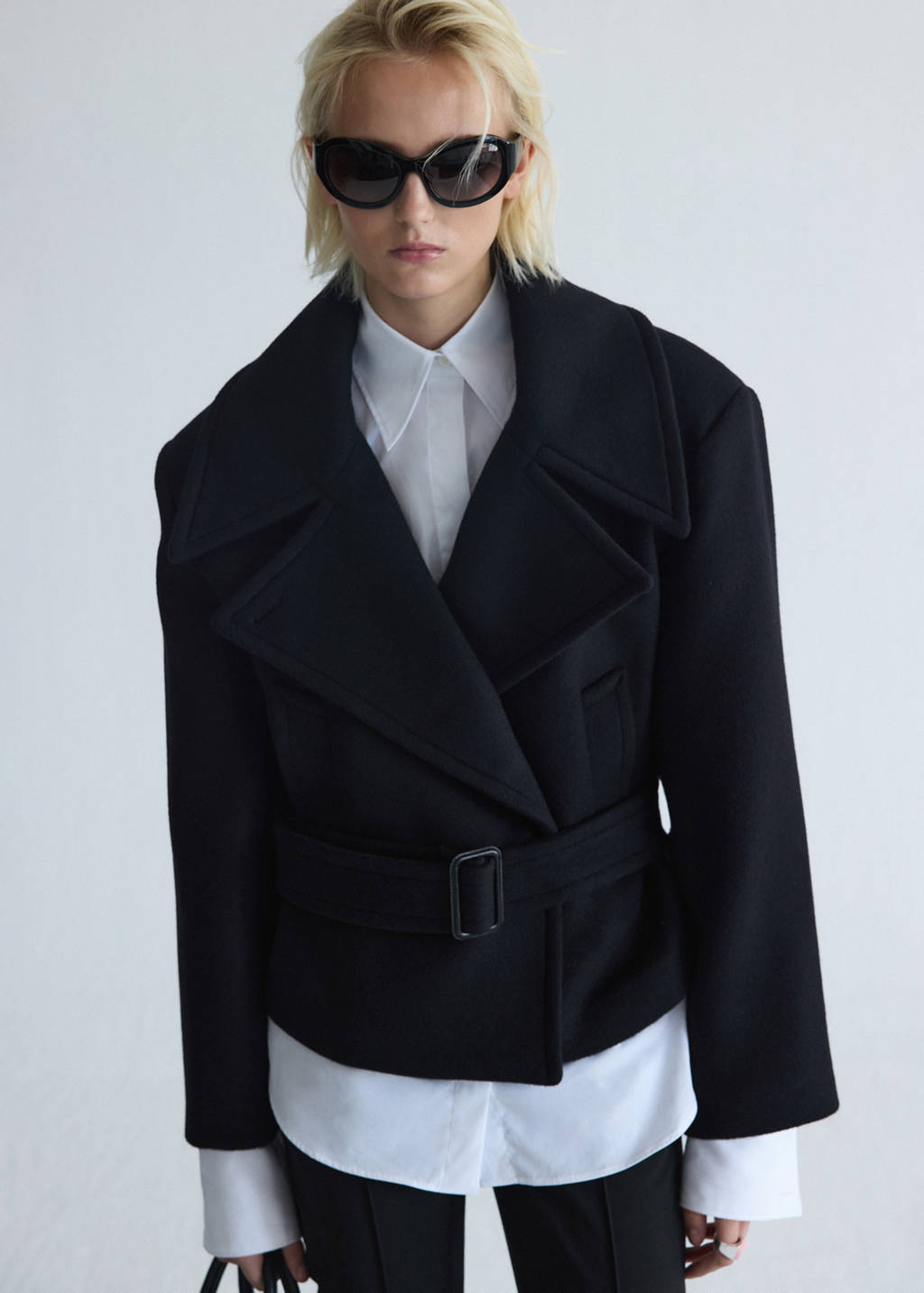 Woollen coat with belt