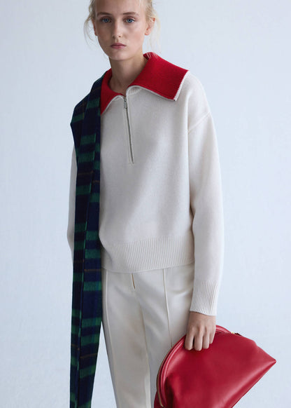 Wool sweater with contrast collar