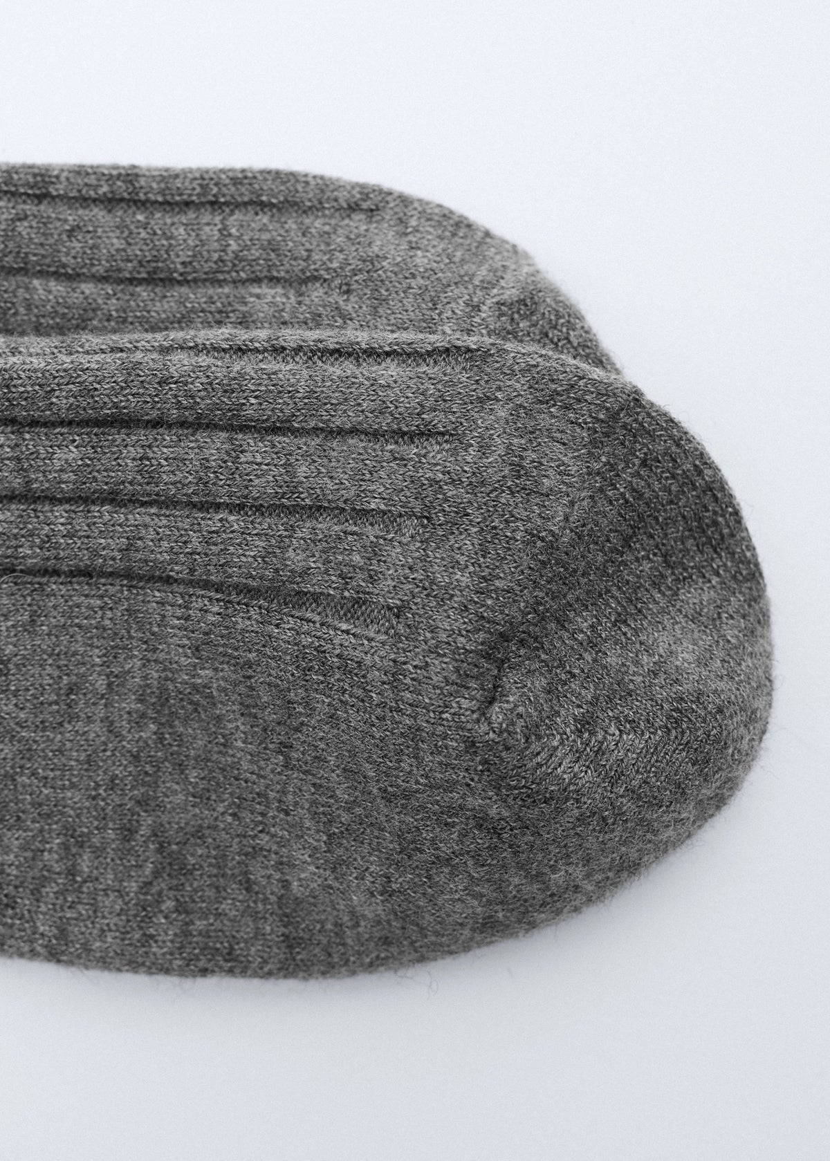 Ribbed wool blend socks