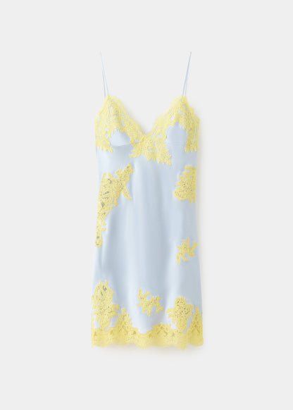 Satin dress with relief lace