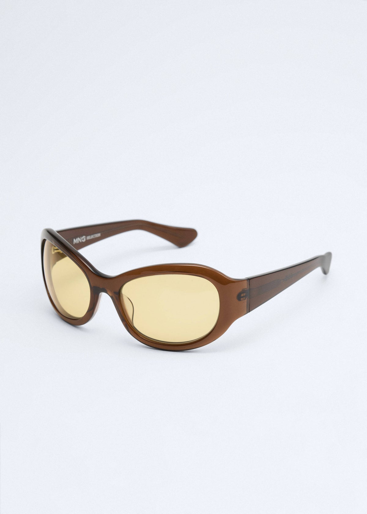 Oval-frame sunglasses