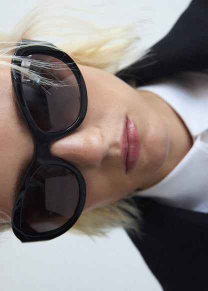 Oval-frame sunglasses