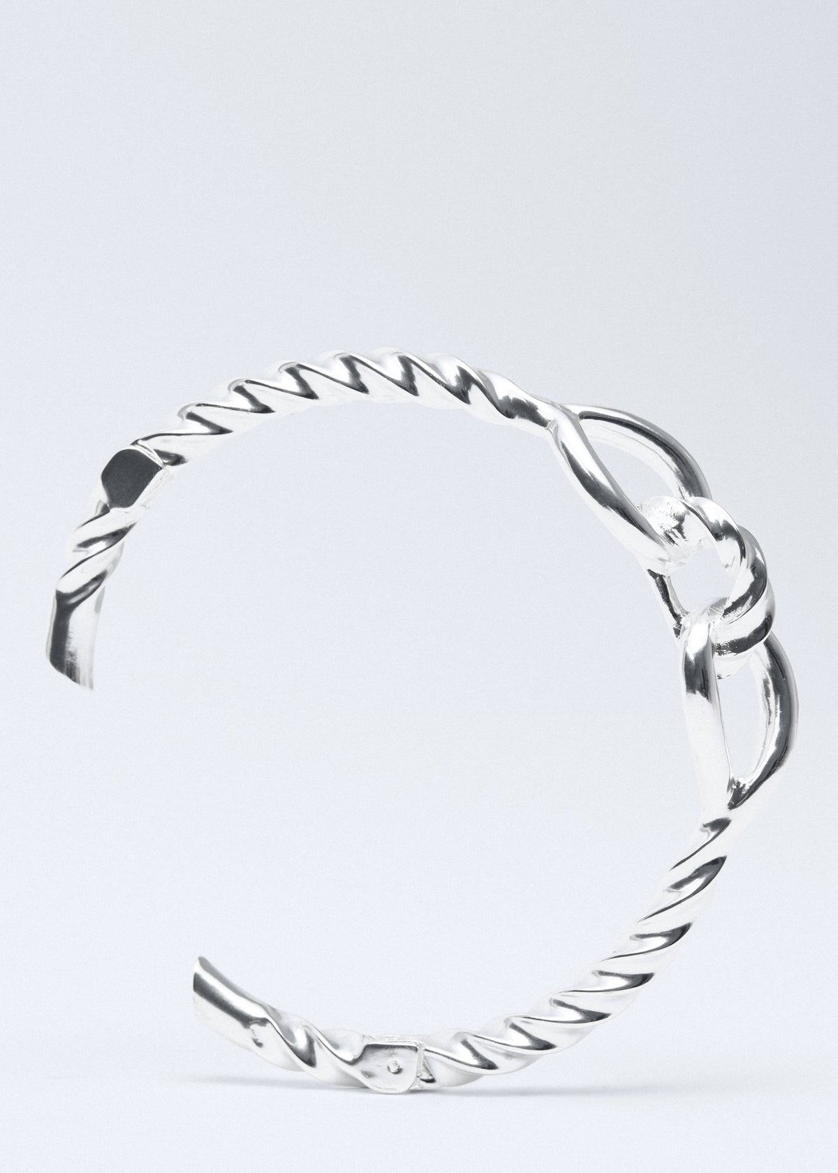 Knot choker necklace