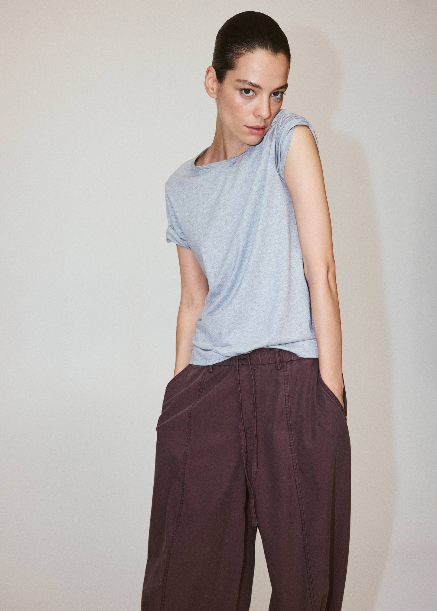 Baggy trousers with ties