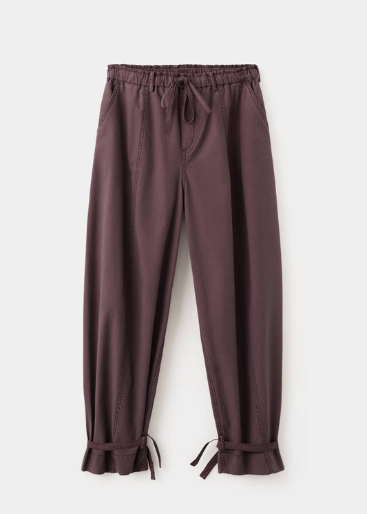 Baggy trousers with ties