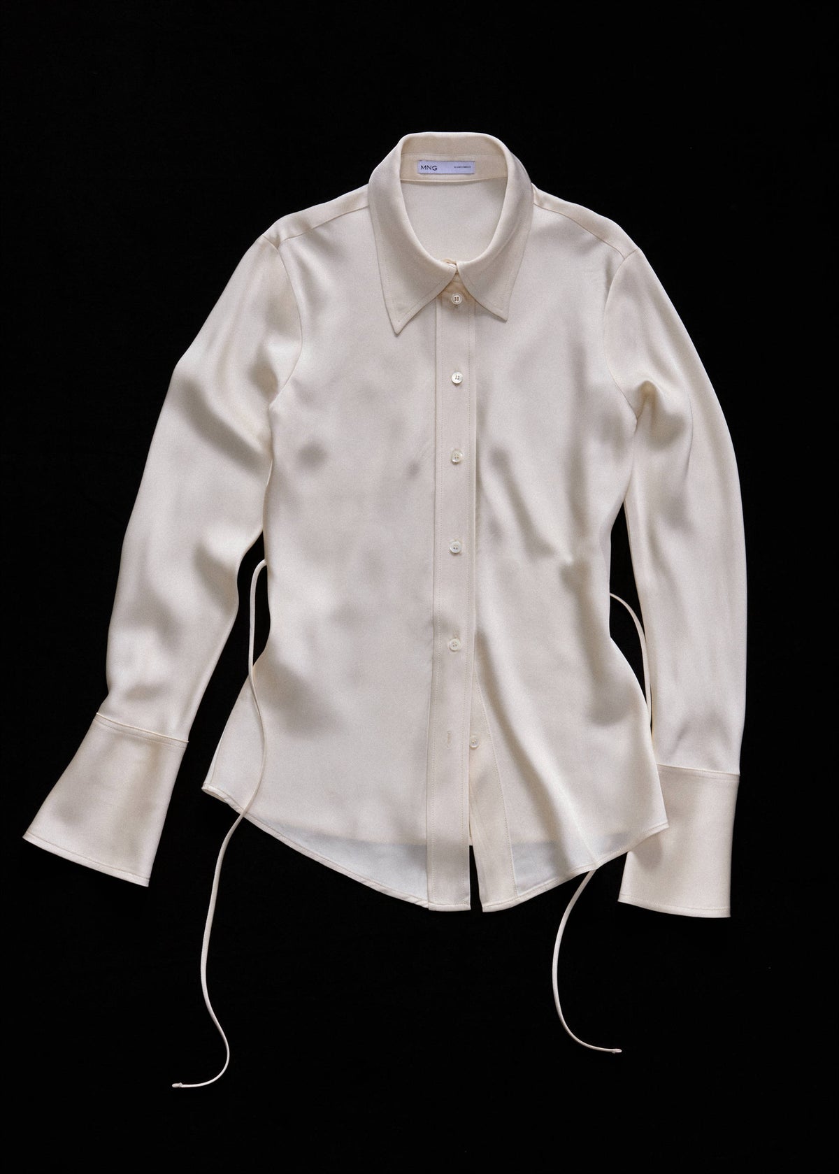 Satin shirt with bow at the back