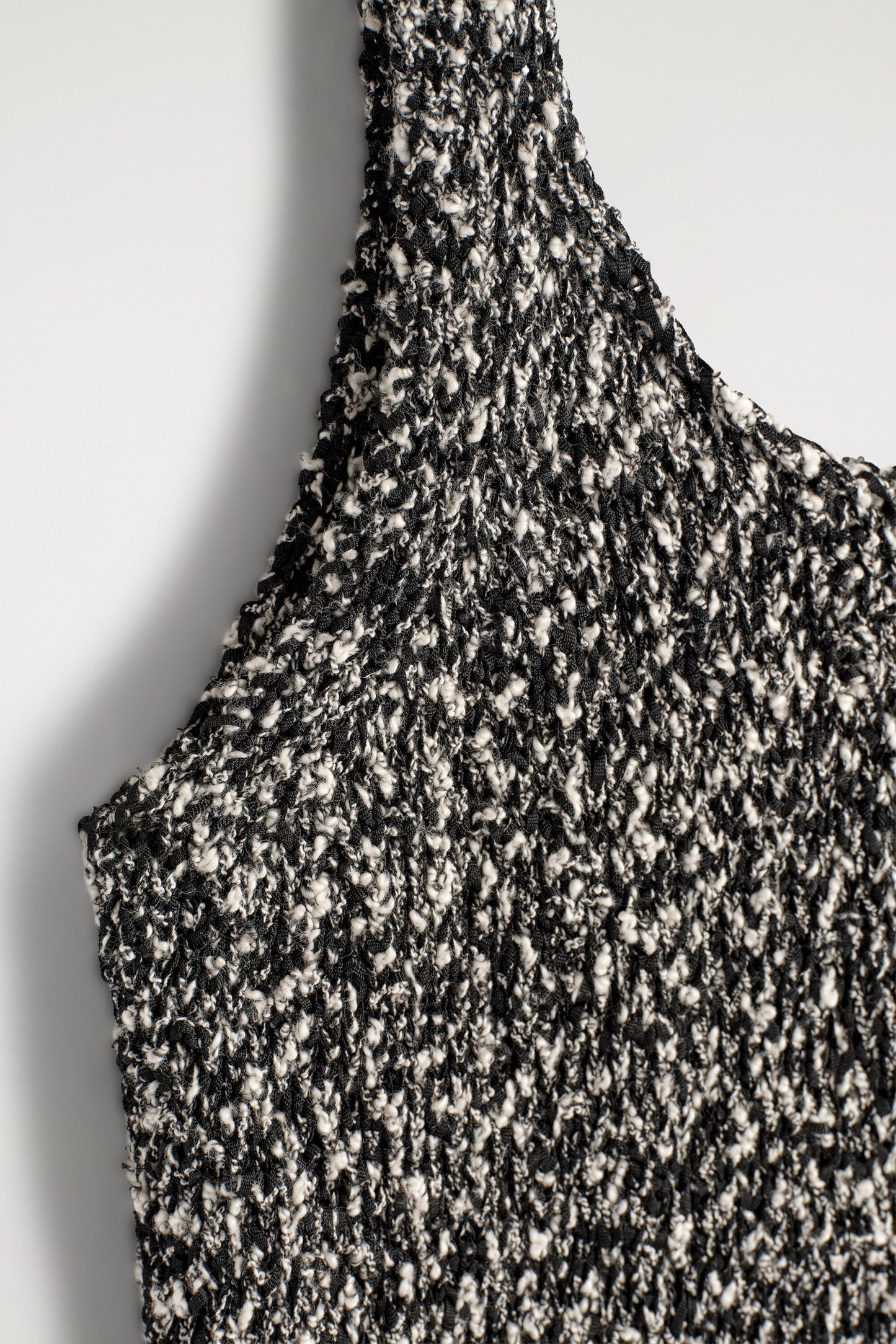 Two-Tone Chunky Knitted Tank Top