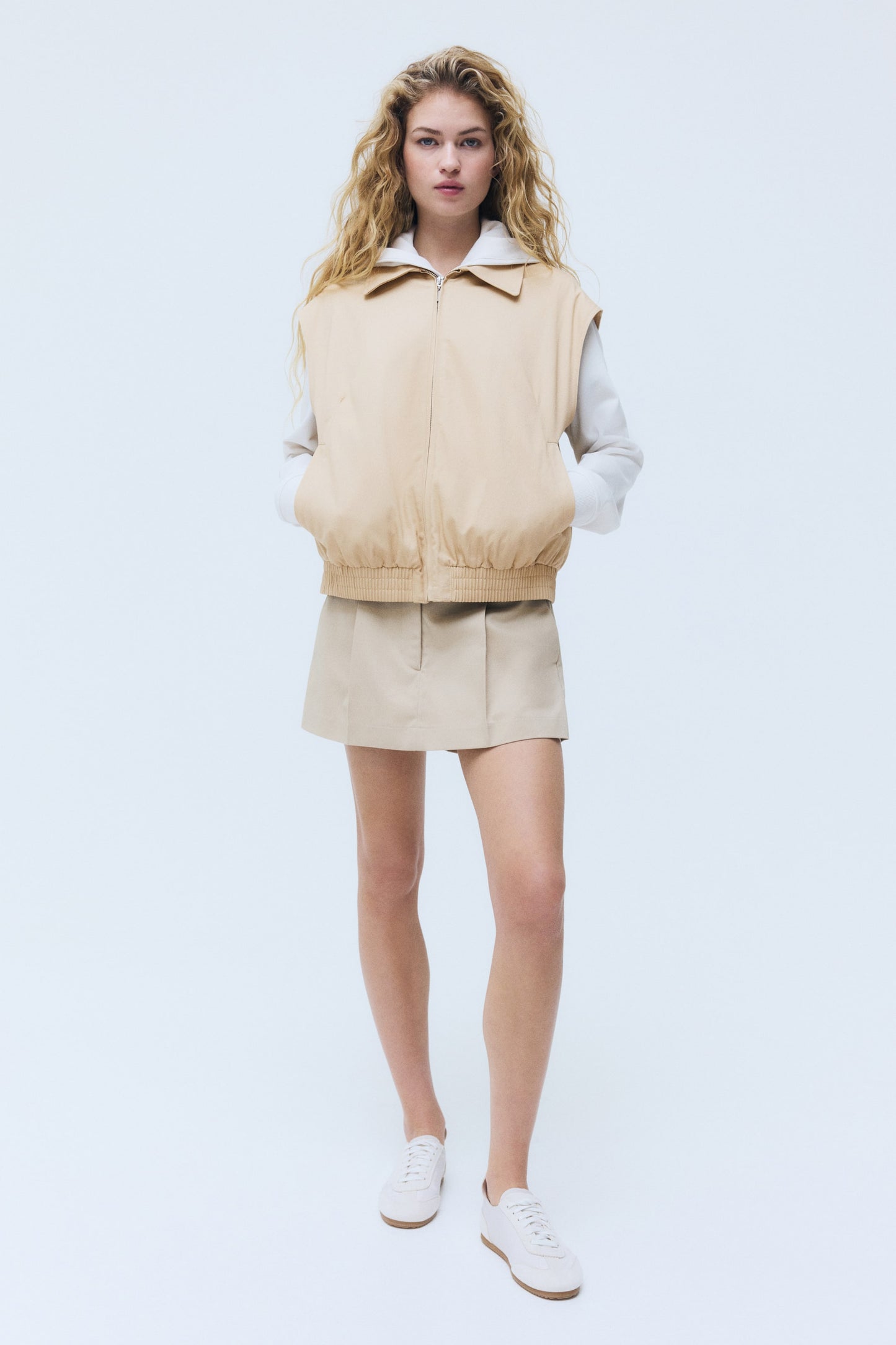 Collared cotton gilet