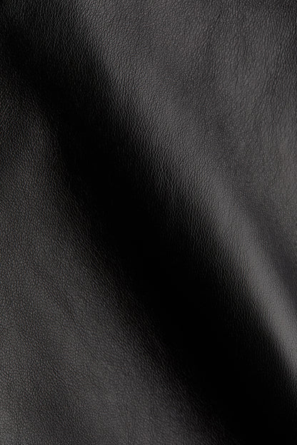 Short leather jacket