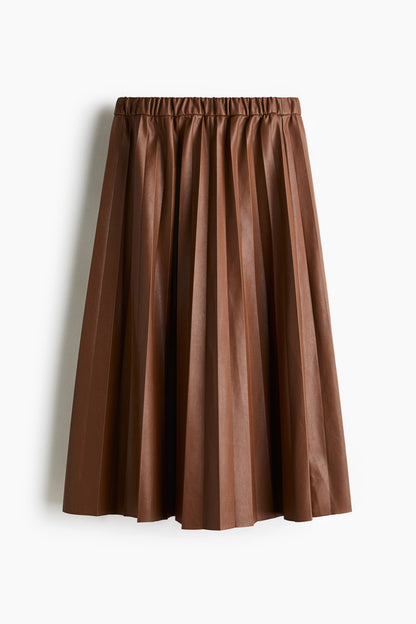 Coated plissé skirt