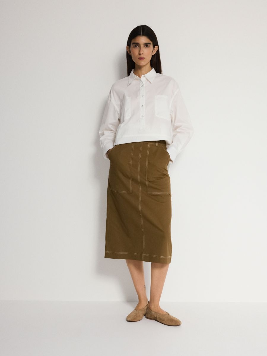 Skirt with pockets