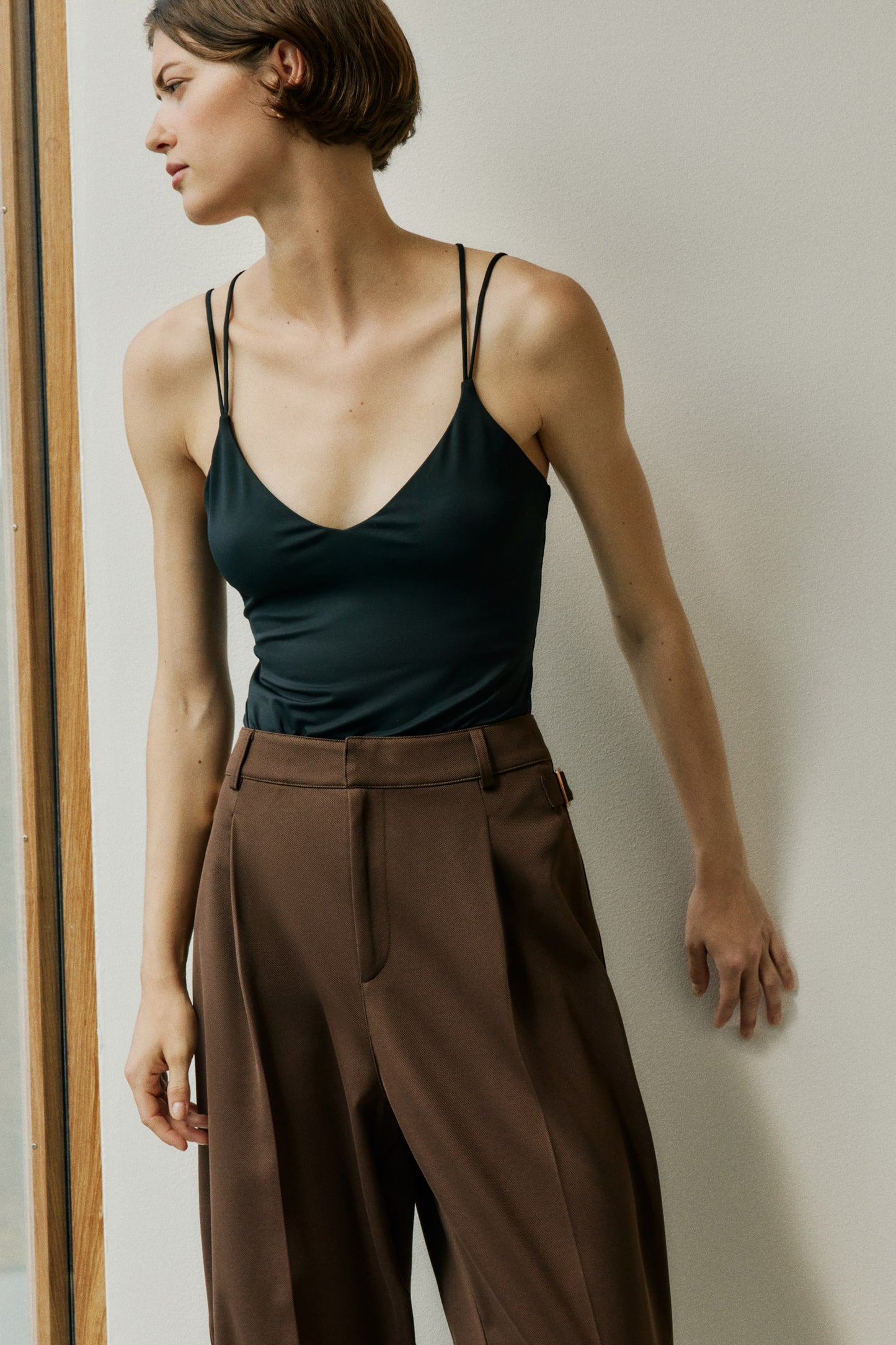 Buckle-detail balloon trousers