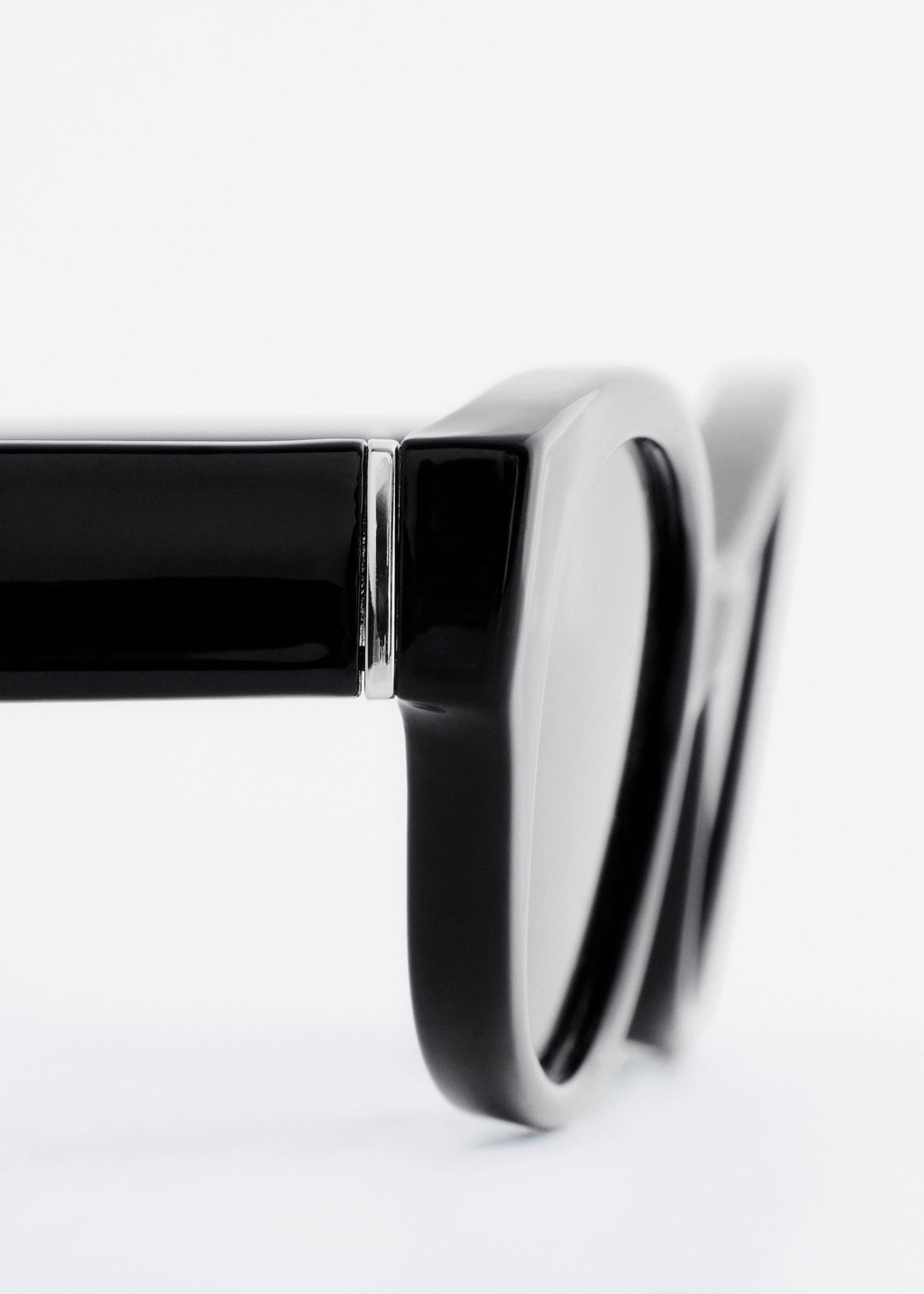 Oval Frame Sunglasses
