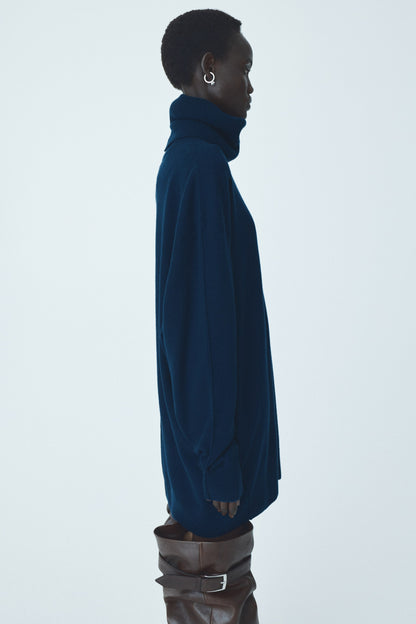 Cashmere-blend jumper