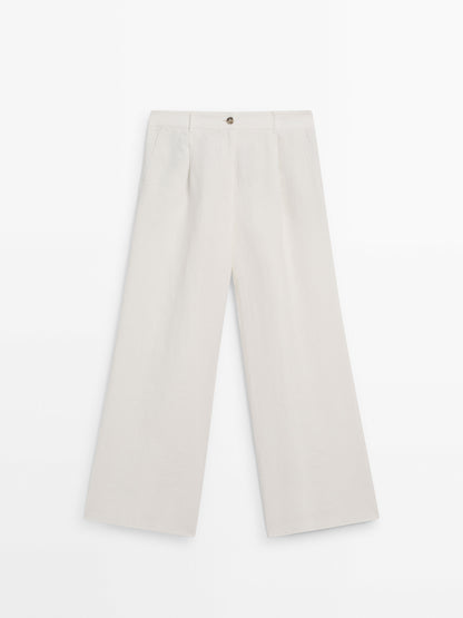 Pleated trousers