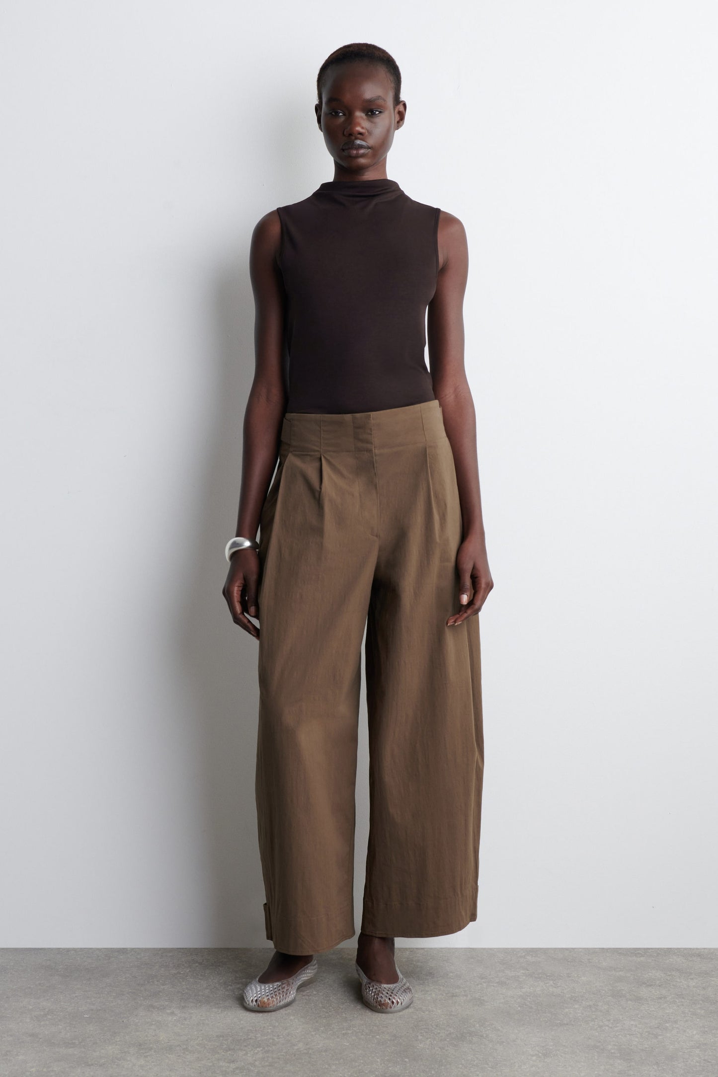 Cotton Barrel-Leg Trousers