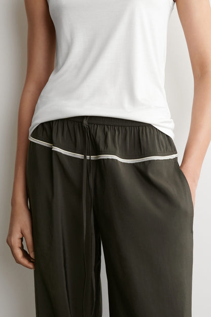 Contrast-piped straight-leg trousers