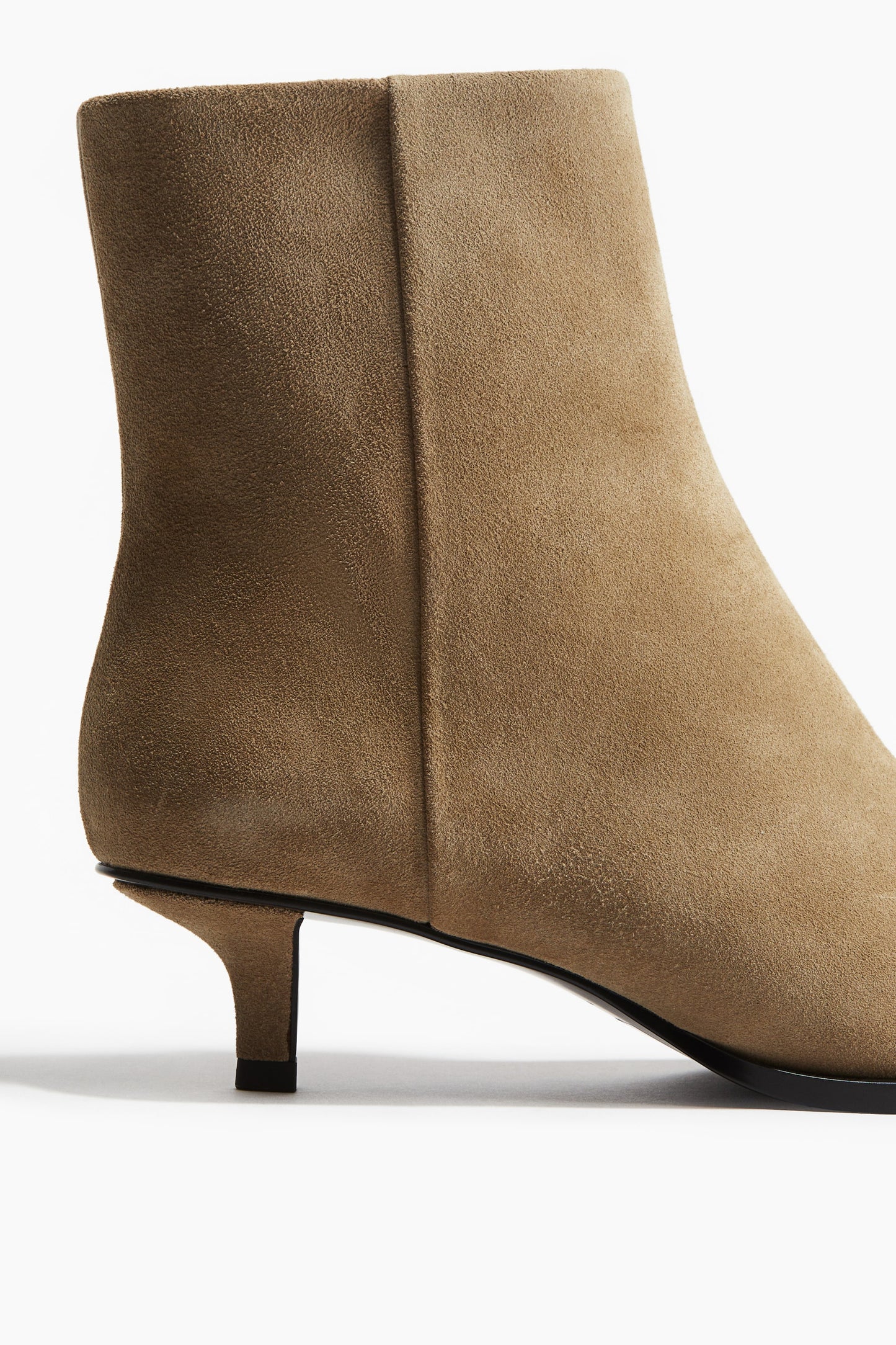 Pointed suede ankle boots