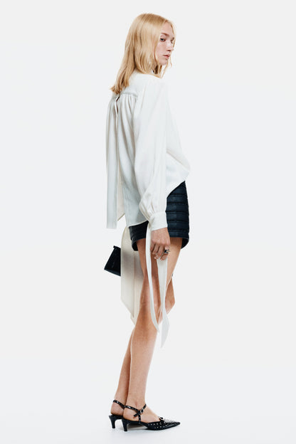 Shoulder-pad blouse