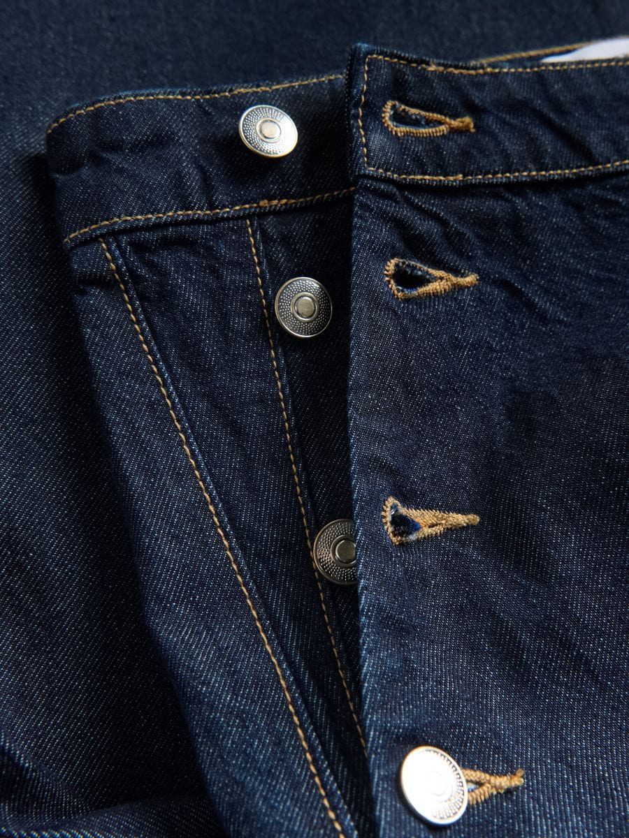 Wide leg jeans