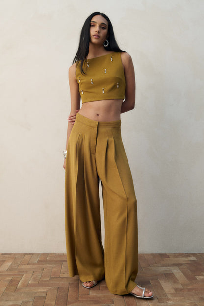 Wide trousers