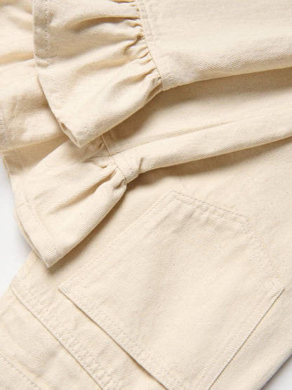 Jeans with ruffles